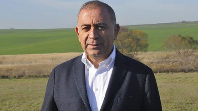 CHP'li Gürsel Tekin: Gençlerimiz işsizlik yüzünden heba oluyor