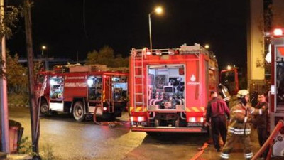 İstanbul'da palet deposunda yangın