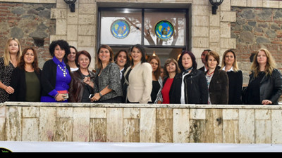 İzmir'de başkan eşlerinden örnek dayanışma