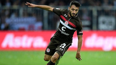 Mehmetçik'e destek veren Enver Cenk Şahin, kadro dışı bırakıldı!