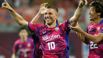 Podolski takım arıyor