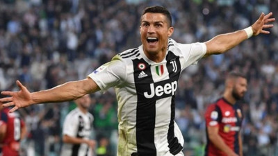 Ronaldo'nun Instagram kazancı maaşını geçti