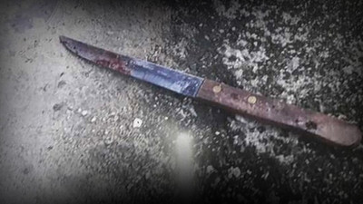 Sinir krizi geçirip, cinsel organını kesti