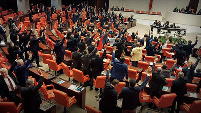 AKP'den HDP'nin önergesine kabul oyu