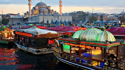 Ekrem İmamoğlu'ndan Eminönü'ndeki 'balık-ekmek' tekneleri ile ilgili açıklama