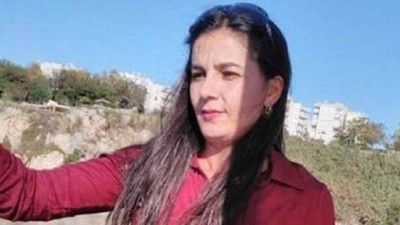 İki çocuk annesi evinde ölü bulundu