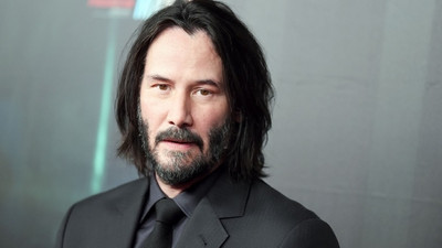 Keanu Reeves yıllar sonra sevgili ile görüntülendi
