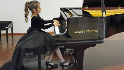 Piyanonun altın kızı dünya birincisi oldu