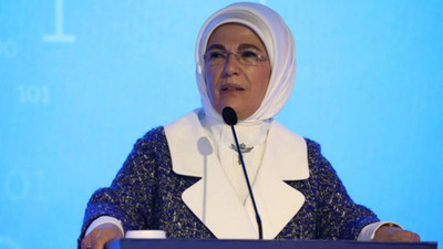 Yeni Akit yazarından Emine Erdoğan'a: Feministlerin oyununa gelmeyelim