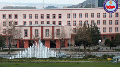 '3 haftada 21 'yabancı terörist savaşçı' sınırdışı edildi'