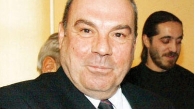 Akademisyen öğrencilere çirkin saldırı