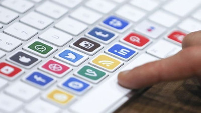 AYM'den sosyal medya paylaşımı için ifade özgürlüğü kararı