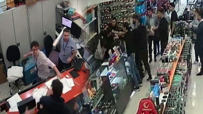 Bilgisayarı tamir edilmeyince ortalığı birbirine kattı!