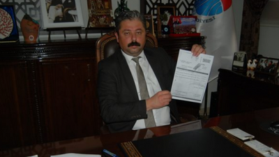 CHP'li başkan, AKP’li başkandan kalan borcu ödemek için makam aracını satışa çıkardı