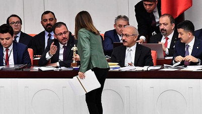 CHP’li vekilden Bakan Kasapoğlu’na Oscar heykeli!