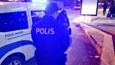 Kadınlara kimyasal madde olduğu iddia edilen sıvıyla saldıran şüpheli aranıyor