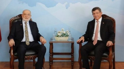 Karamollaoğlu’ndan Davutoğlu’na tebrik telefonu