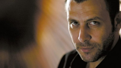 Nejat İşler sinemaya dönüyor