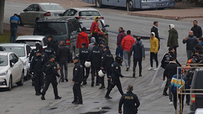 'Yolsuzlukları ortaya çıkaracağız...' Biber gazlı müdahale!