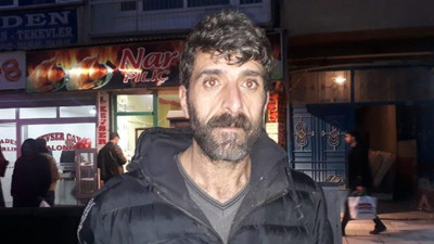 Depremzedeler ağır hasarlı evleri boşaltıyor