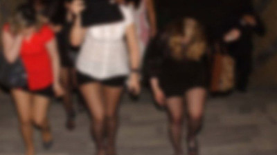 Masaj salonuna fuhuş baskını