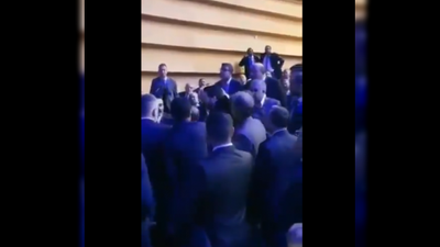 Erdoğan'ın da katılarak konuşma gerçekleştirdiği kongrede arbede: Yumruklar havada uçuştu