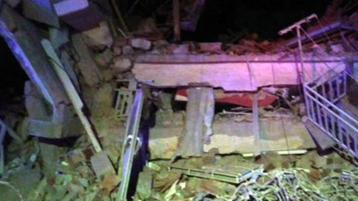 Sivrice Çevrimtaş Köyü Muhtarı: Enkaz altında kalanlar var