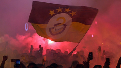 ultrAslan açıkladı, Arda Turan cevap verdi