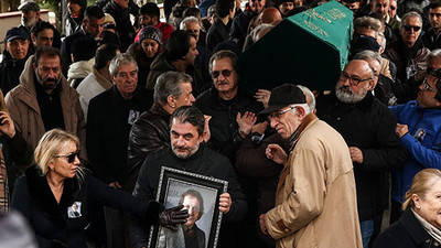 Ünlü oyuncu Recep Aktuğ son yolculuğuna uğurlandı 