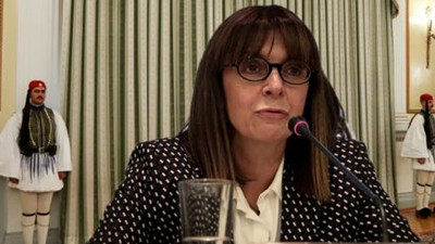 Yunanistan’da bir ilk: Cumhurbaşkanı seçildi