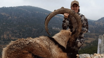 ABD'den Adıyaman'a gelen kadın ender dağ keçisini öldürdü