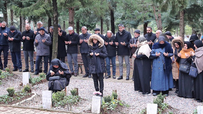 Adnan Kahveci, vefatının 27. yılında Kartal'daki mezarı başında anıldı