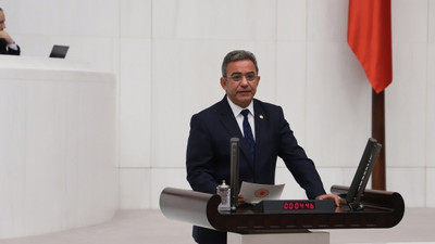 CHP'li Budak'tan Cumhurbaşkanı'na çağrı: Kızılay için Devlet Denetleme Kurulu’nu harekete geçirin