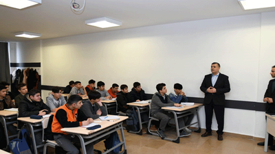 Esenyurt Belediye Başkanı Bozkurt'tan öğrencilere tavsiye