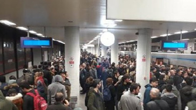 İstanbul'da metro seferlerinde teknik arza aksaması