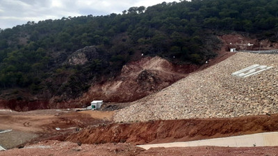 Uşak'ta barajda çatlak: 2 köy tahliye ediliyor