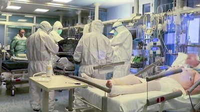 İtalya'da ölü sayısı 743 arttı