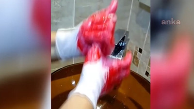 Şahan Gökbakar ellerin nasıl yıkanması gerektiğini anlattı... Boya deneyini yaptı