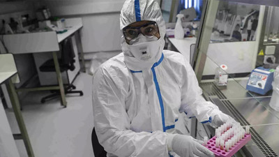 Amerika'da insanların yüzde 30'u virüsün laboratuvardan çıktığına inanıyor