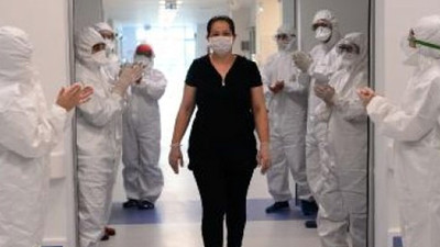 Koronayı yenen 3 çocuk annesi anlattı: Bana bir şey olmaz demeyin