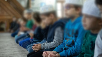 Milli Eğitim Müdürlükleri, müftülüklerin programlarını mı uyguluyor?