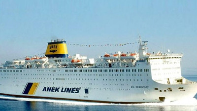 Yunanistan'da karantinaya alınan gemide 65 pozitif vaka!