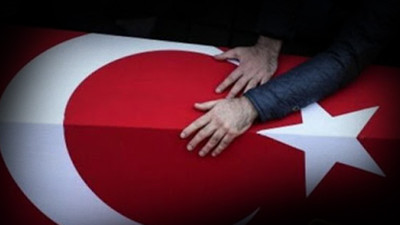 Diyarbakır'da sırtından vurulan polis şehit oldu