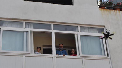 İzmir ve Ankara'da drone ile çocuklara bayram harçlığı