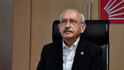 Kemal Kılıçdaroğlu Genç İmam Hatipliler Derneği'ne Atatürk kitabı hediye etti