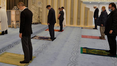 Öğretmenlerin camilerde görevlendirildiği ortaya çıktı