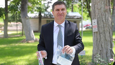 CHP'li belediye LGS'de öğrencilere kalem, maske dağıttı polis tutanak tuttu