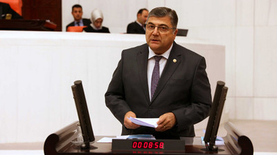CHP'li Sındır: AKP karanlıkta yol alıyor, yasa tanımıyor, denetimden kaçıyor