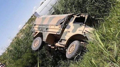 Gaziantep'te askeri araç devrildi: 1'i ağır 5 asker yaralandı