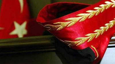 Hâkim avukatlara önce hakaret etti sonra tutanağa işlemedi